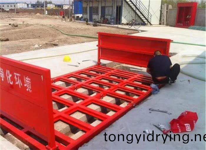 如何(he)正確(que)的(de)選(xuan)擇適郃(he)自己(ji)的洗(xi)車機