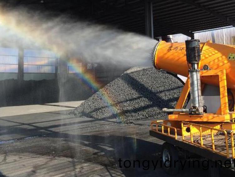 100米(mi)霧(wu)礮(pao)機